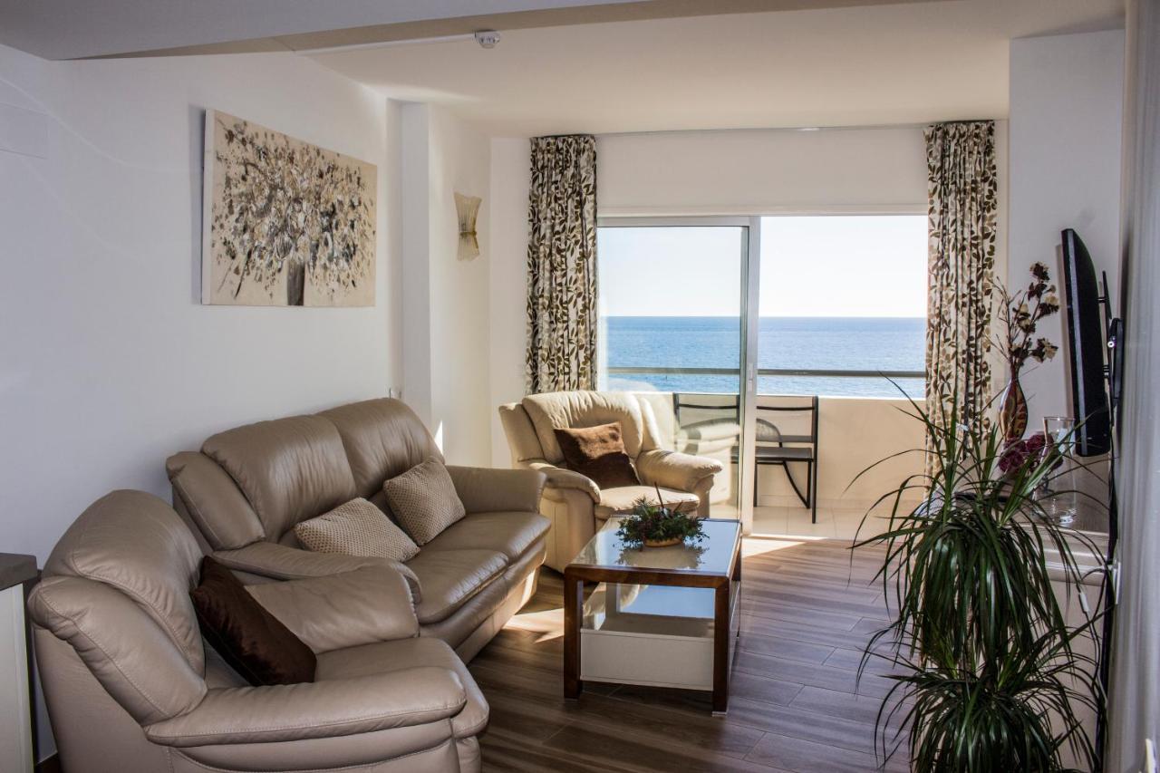 Beachfront Apartment In Fuengirola With Sea Views Luaran gambar