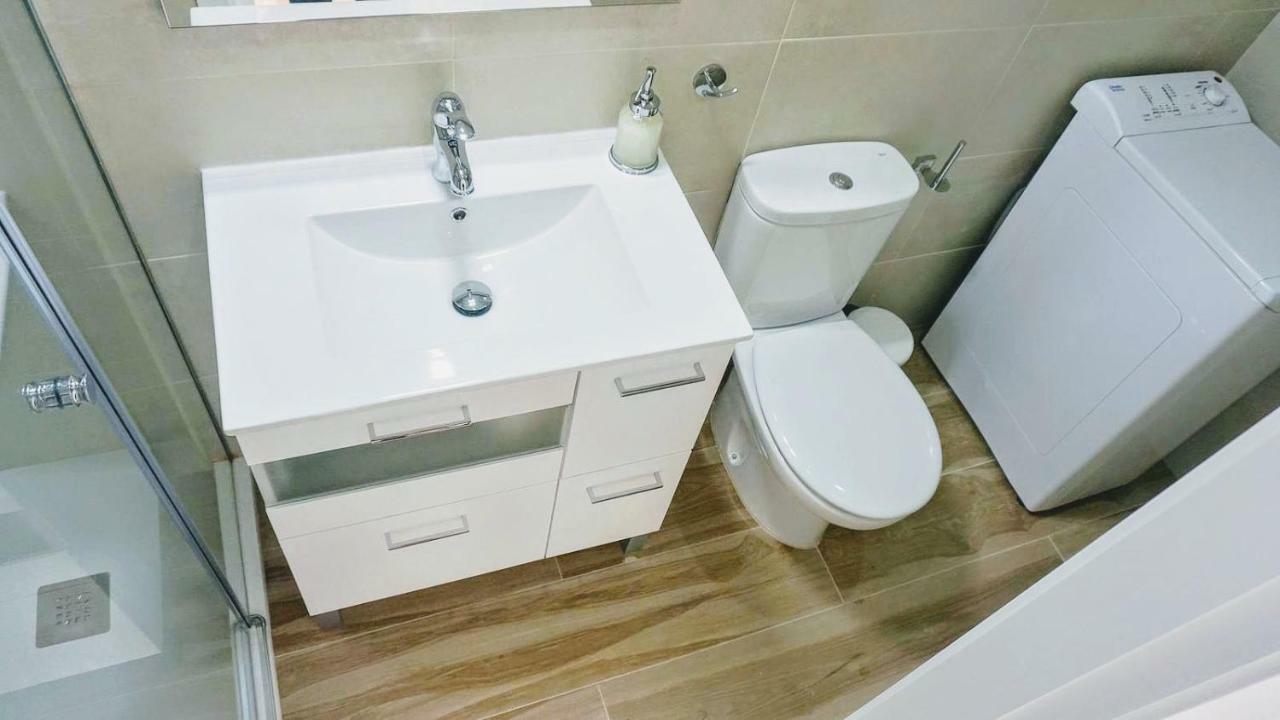 Beachfront Apartment In Fuengirola With Sea Views Luaran gambar
